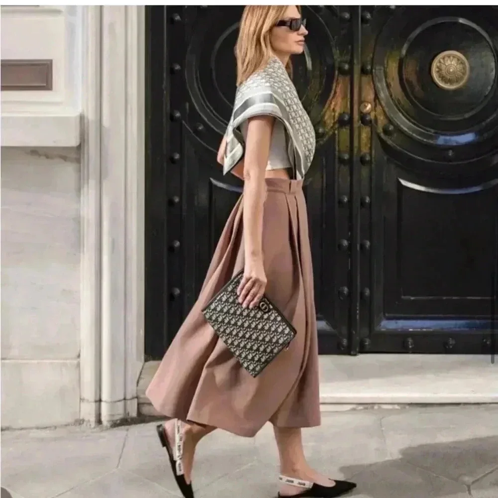 Zara midi pleat detail pink skirt - Picture 3 of 14